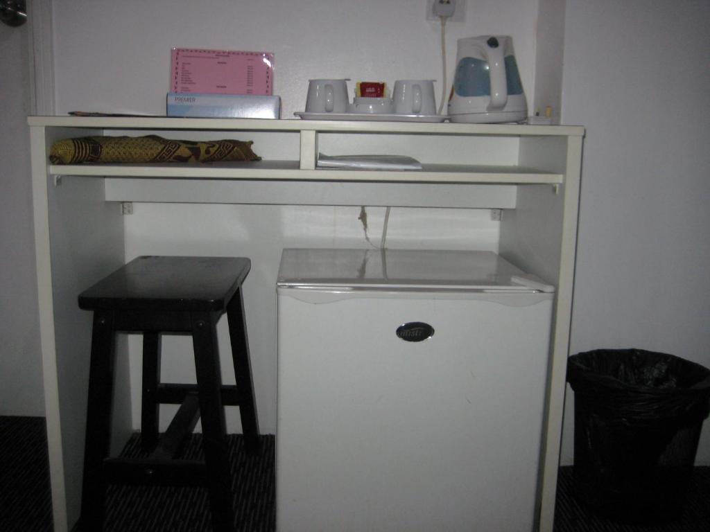 Capital O Ridel Hotel Kota Bharu Room photo
