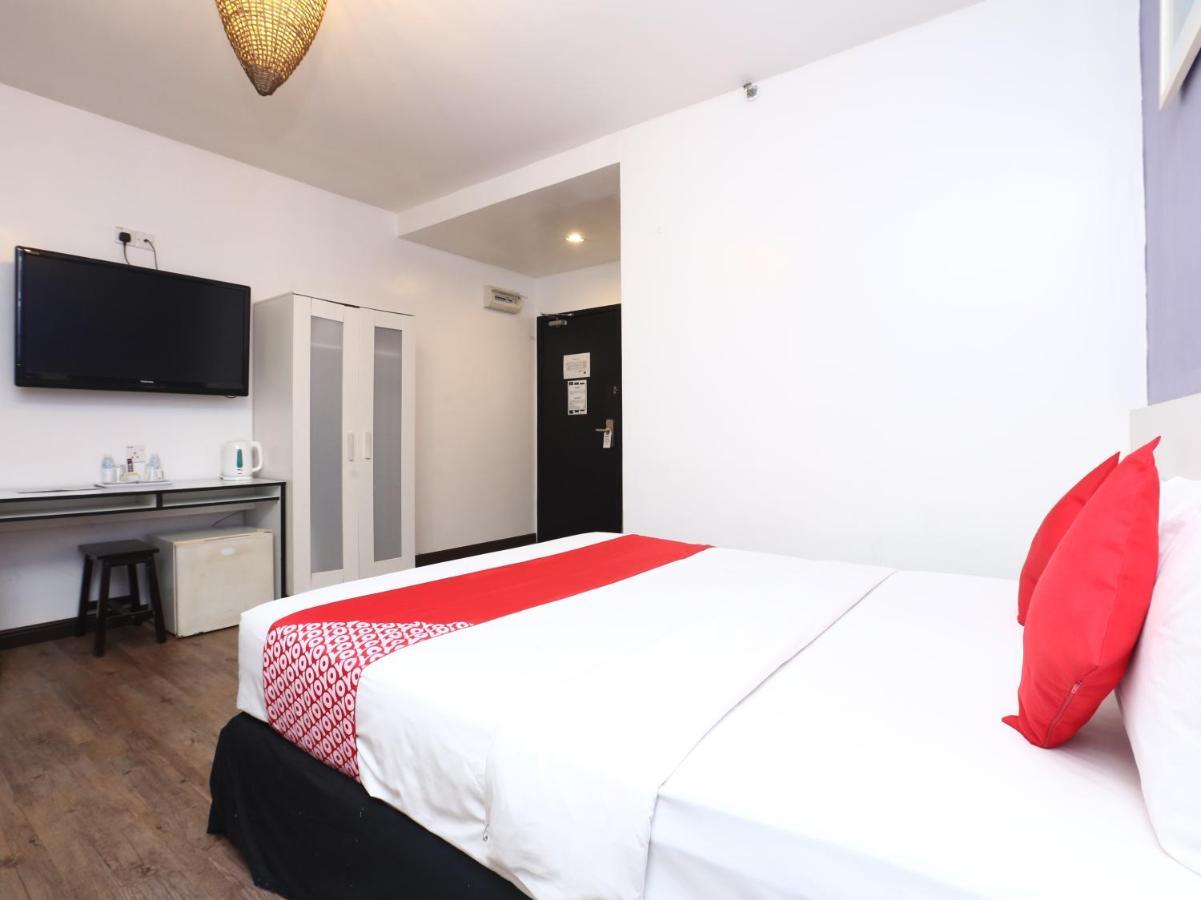 Capital O Ridel Hotel Kota Bharu Exterior photo